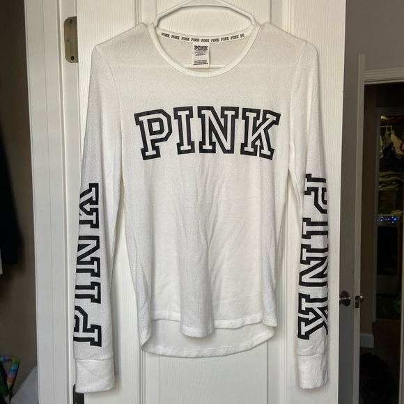 PINK Victoria's Secret Tops - 🔥 BOGO 50% 🔥 - NWOT PINK Long-Sleeve Shirt